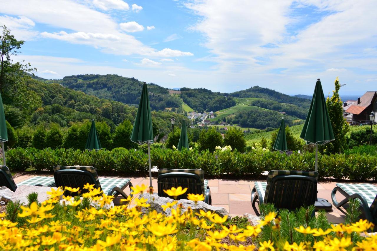 RelaxHotel Tannenhof Sasbachwalden Exterior foto